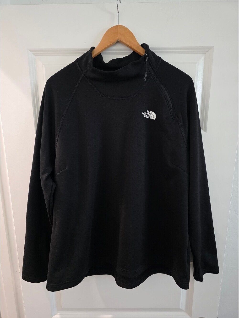 The North Face Black Canyonlands 1/4 Zip Sweatshirt. Plus Size XXL.
